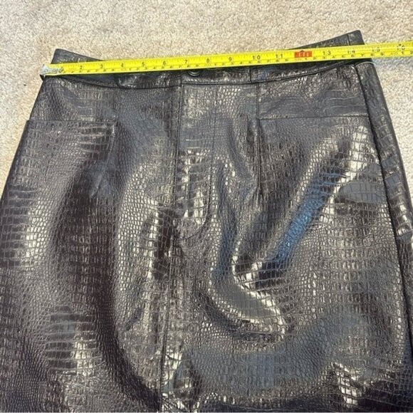 INC International Concepts Brown Reptile Embossed faux leather Pencil Skirt 6 - Picture 12 of 14